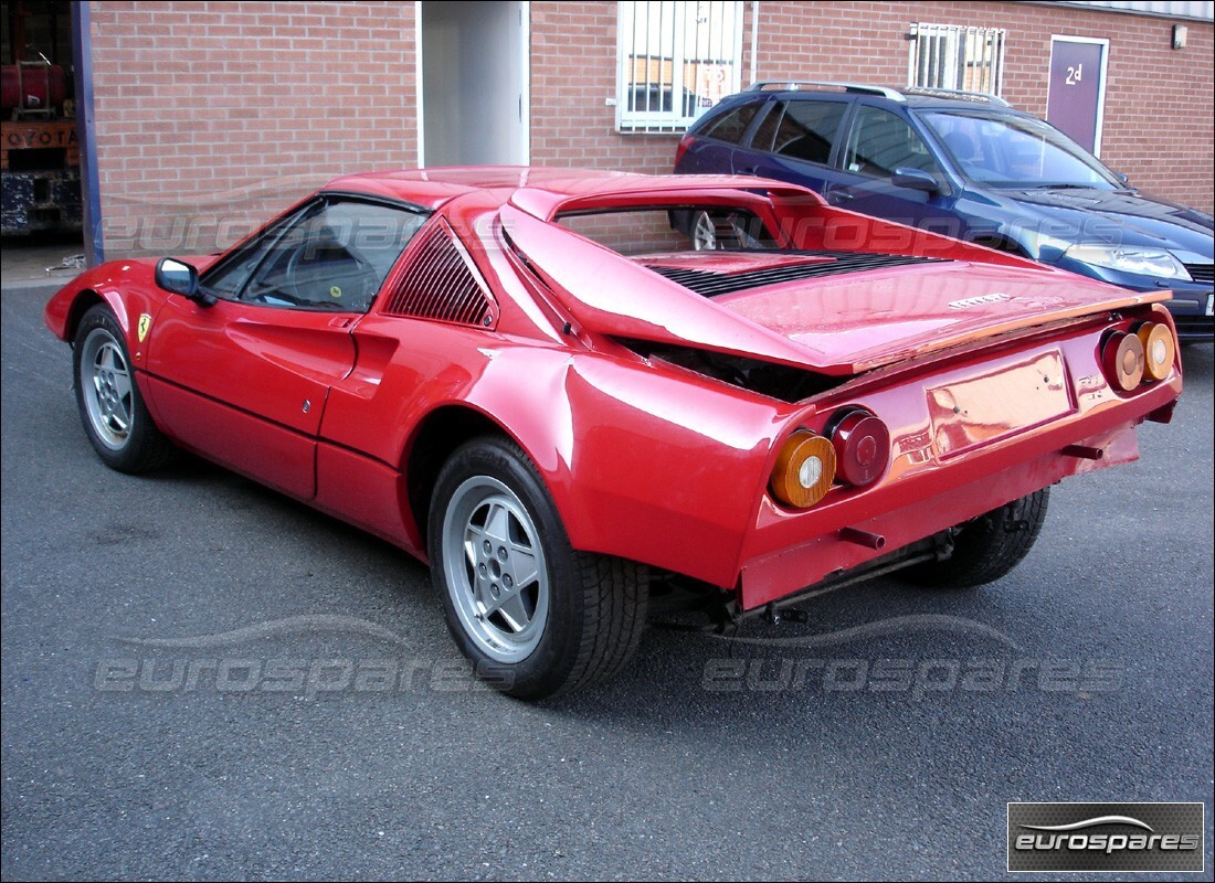 Ferrari 328 (1988) con 49,000 chilometri, in preparazione per la rottura #4