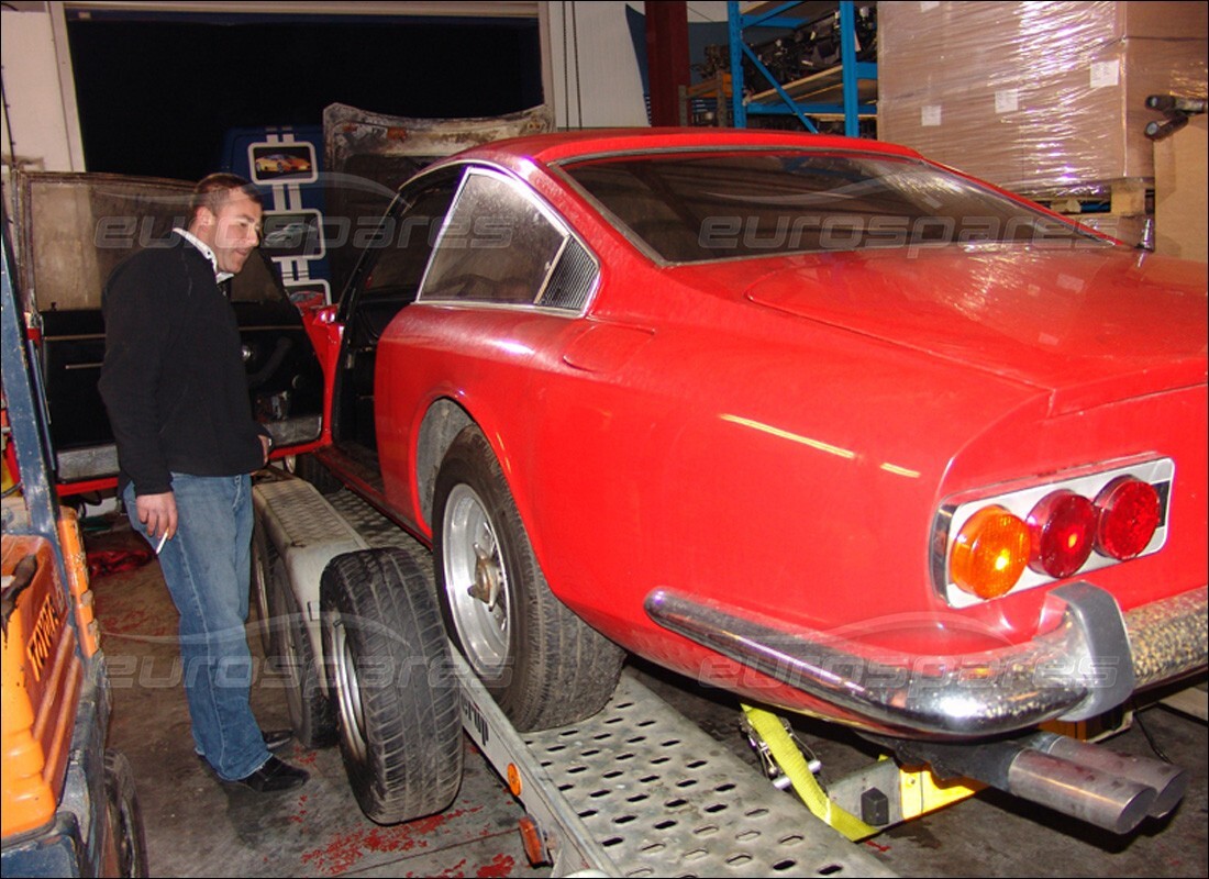 Ferrari 365 GT 2+2 (Meccanico) con Sconosciuto, in preparazione per la rottura #10