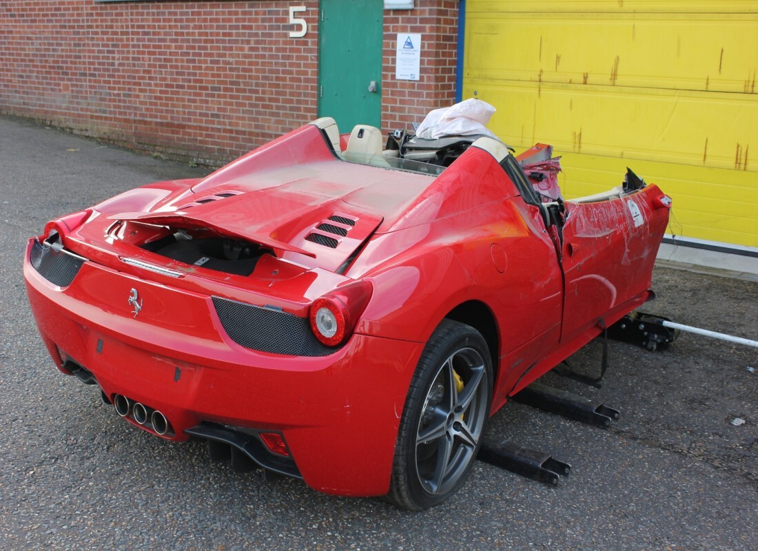 Ferrari 458 Spider (Europa) con 869 Miglia, in preparazione per superare #4