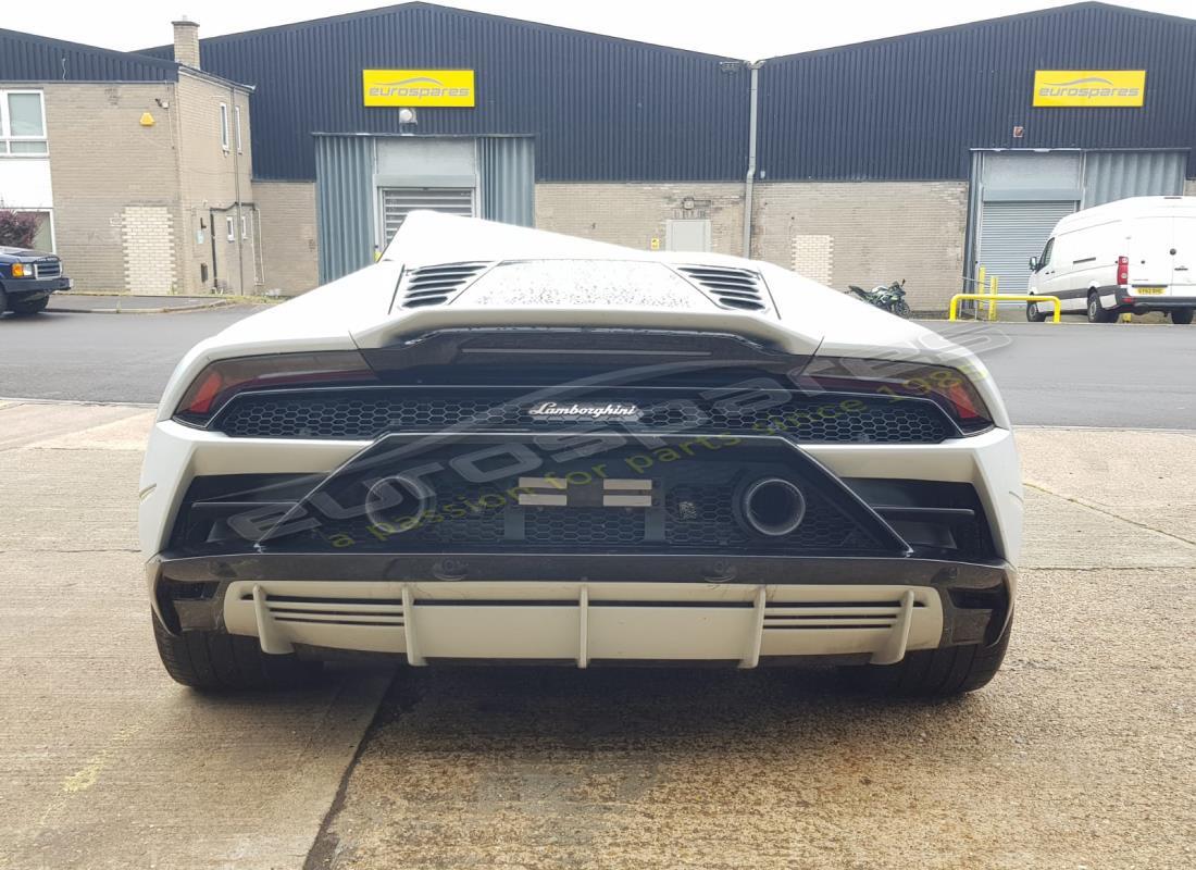 Lamborghini Evo Coupé (2020) con 5,552 Miles, mentre si preparano per superare #4