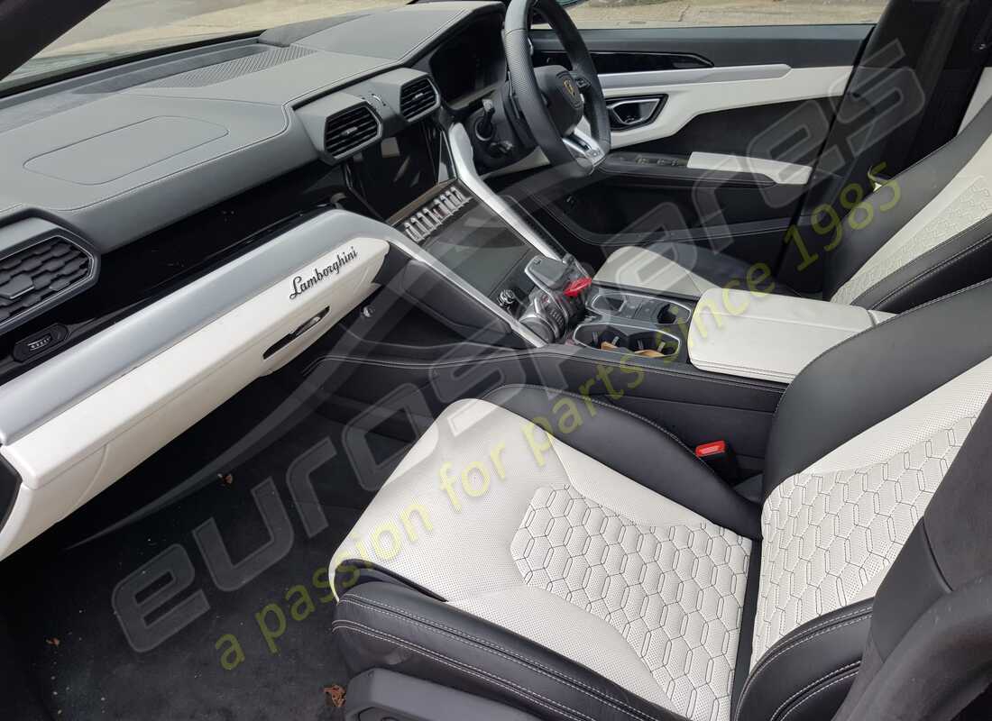 Lamborghini Urus (2020) con 16,266 Miles, si preparano per superare #10