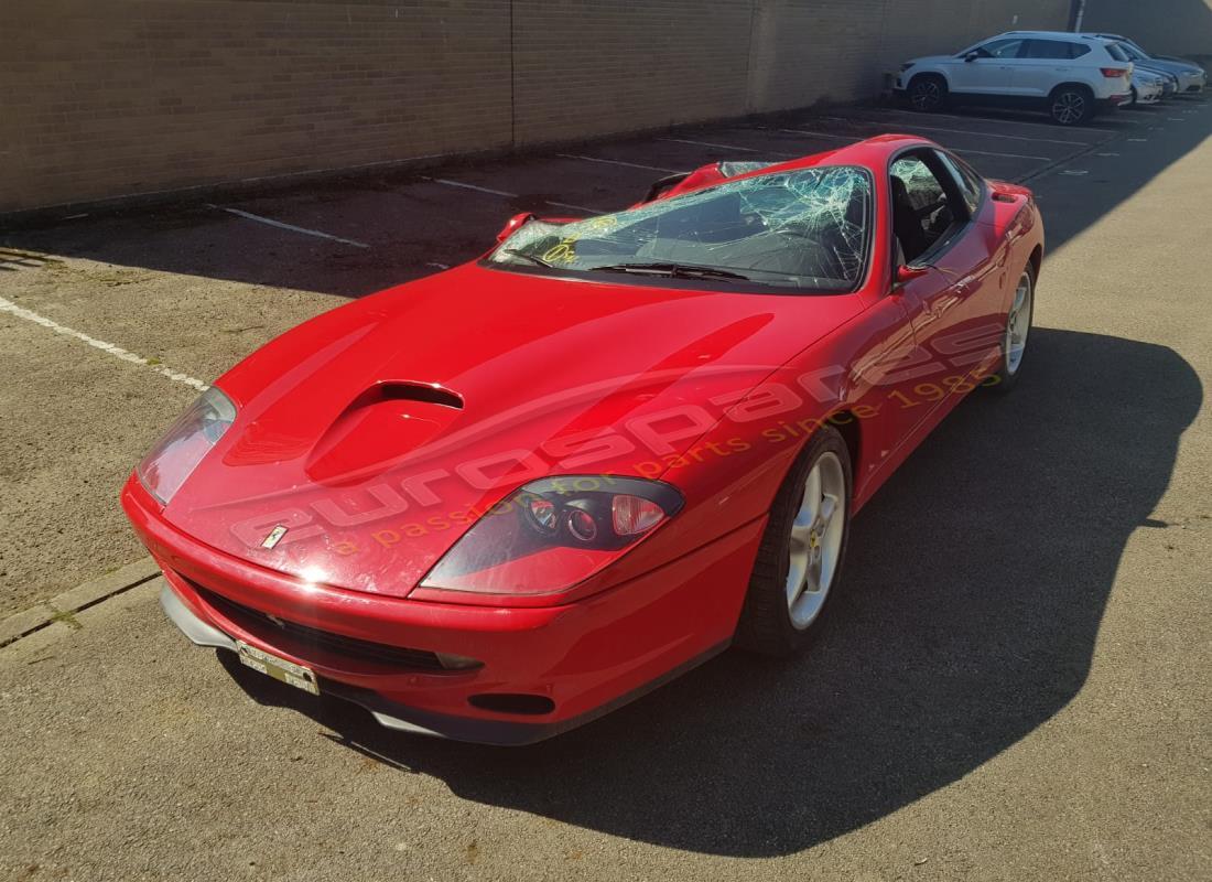 Ferrari 550 Maranello si prepara per essere smontato per le parti a Eurospares