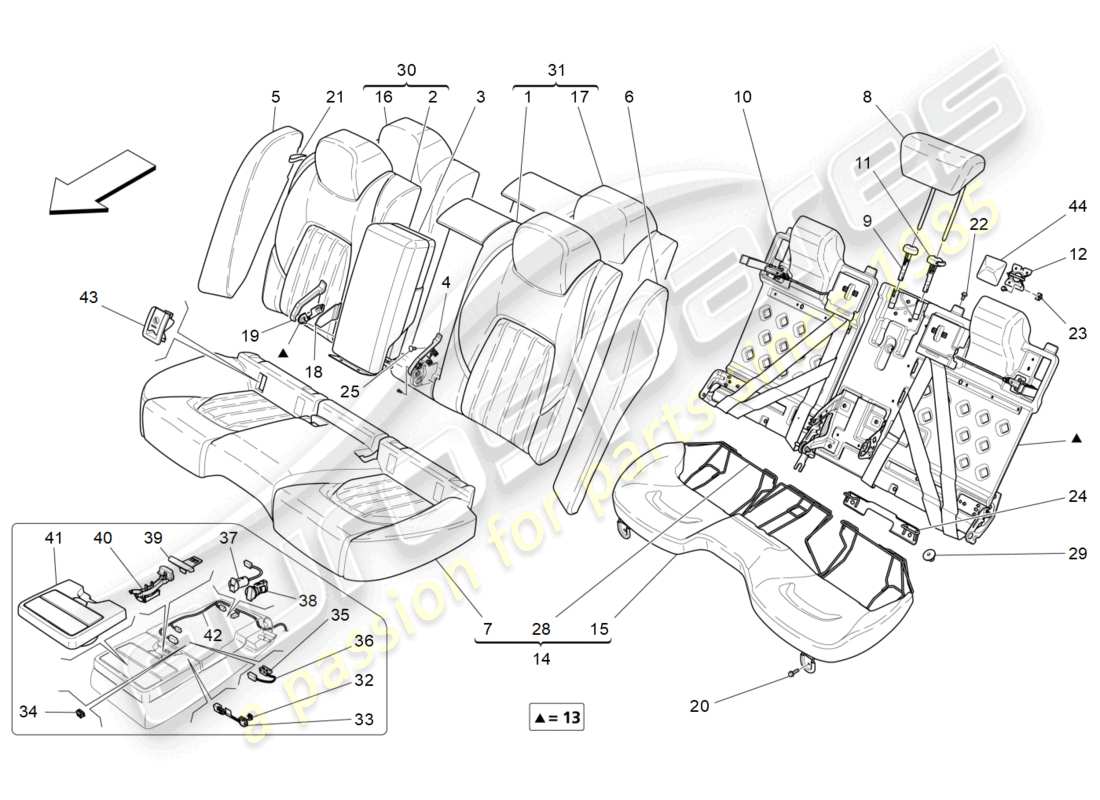 maserati ghibli (2017) sedili posteriori: schema delle parti dei pannelli di rivestimento