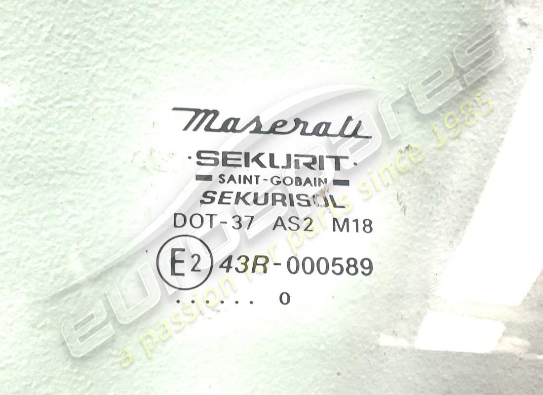 usato maserati lh vetro della porta m33. numero parte 387700305 (2)