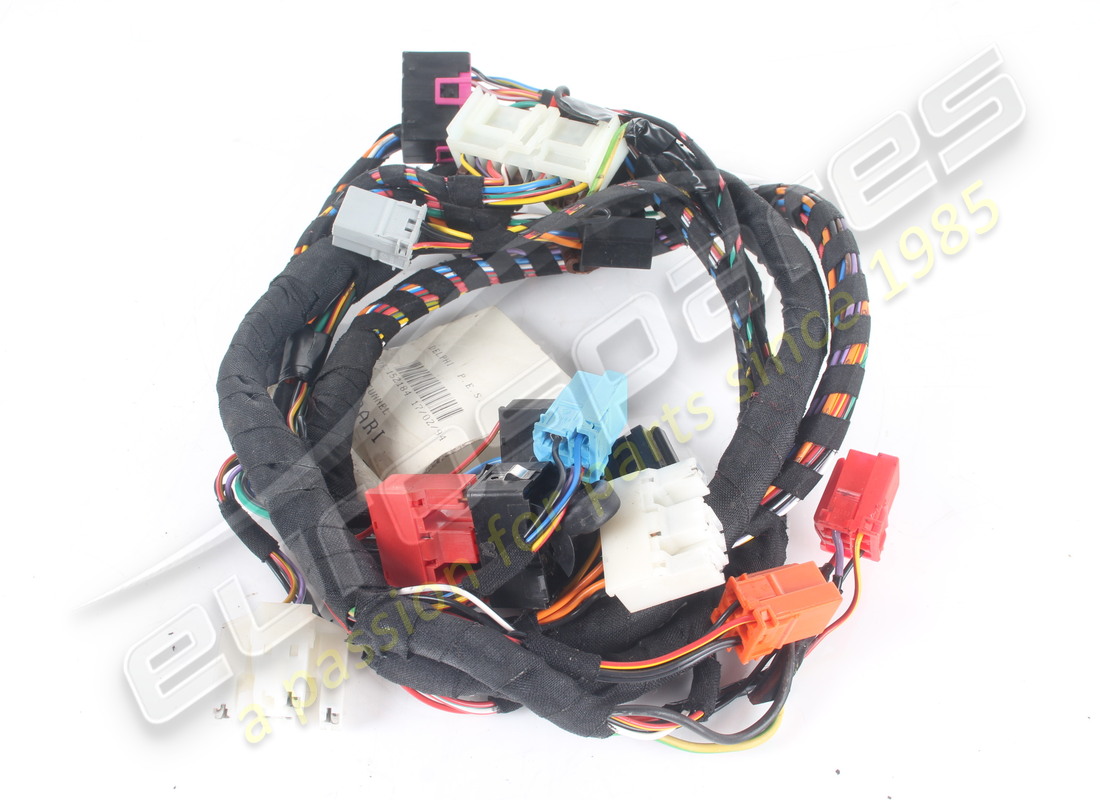 USATI FERRARI CAVI DI COLLEGAMENTO CONSOLE TUNNEL. NUMERO PARTE 152184 (2) usati ferrari cavi di collegamento console tunnel. numero parte 152184 (2)