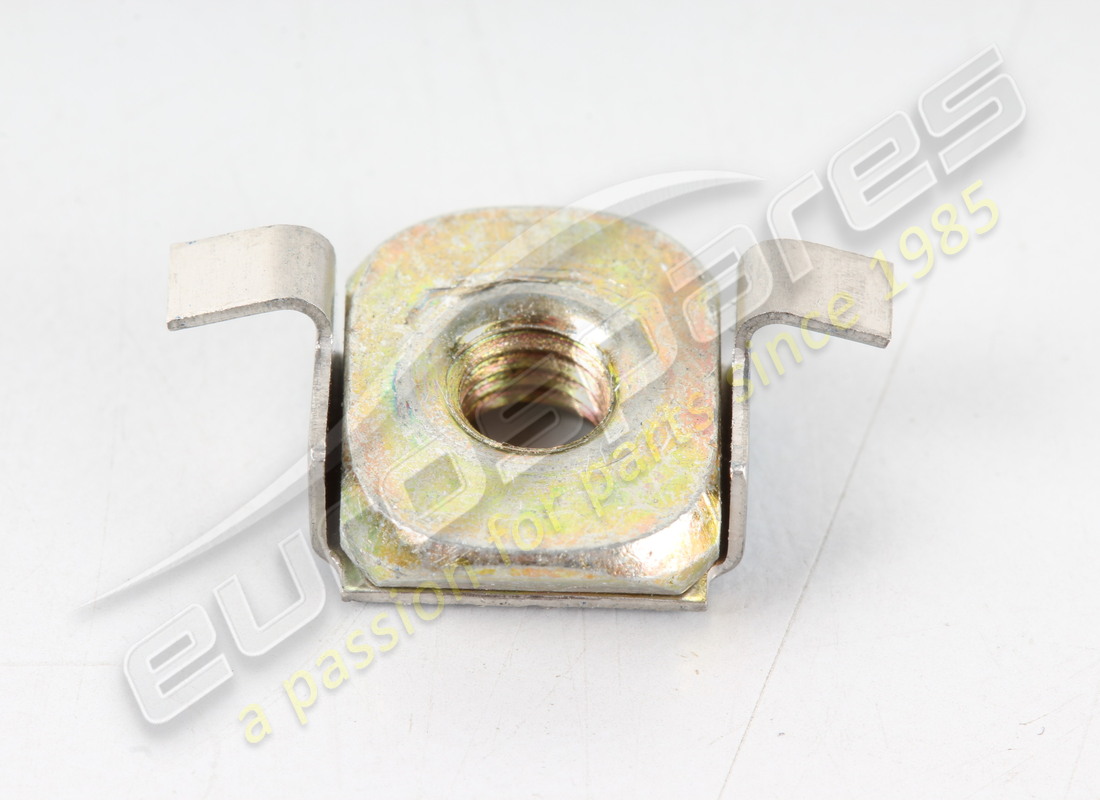 nuovo maserati dado a-type m5 in gabbia. numero parte 14647691 (2)