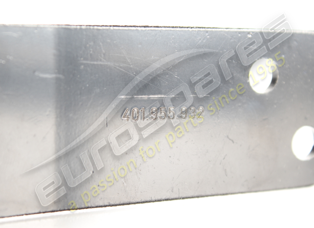nuova parentesi lamborghini. numero parte 401955932 (2)