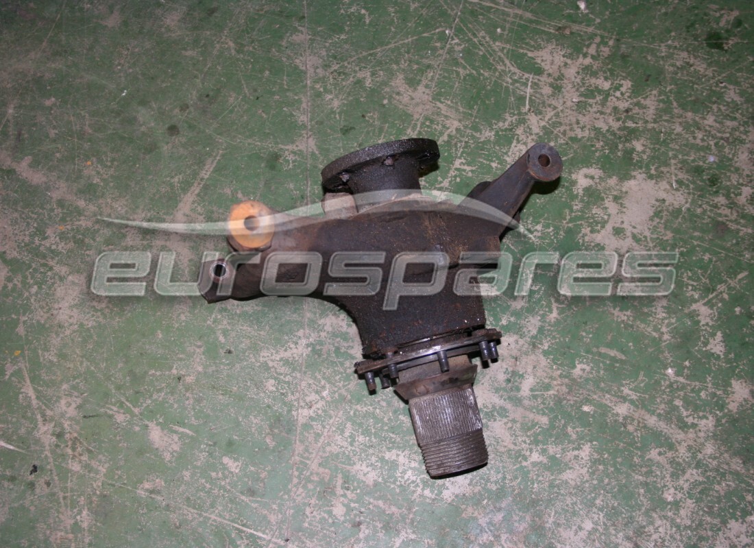 USATO Ferrari PORTAMOZZO POSTERIORE SX . NUMERO PARTE 101543 (1)
