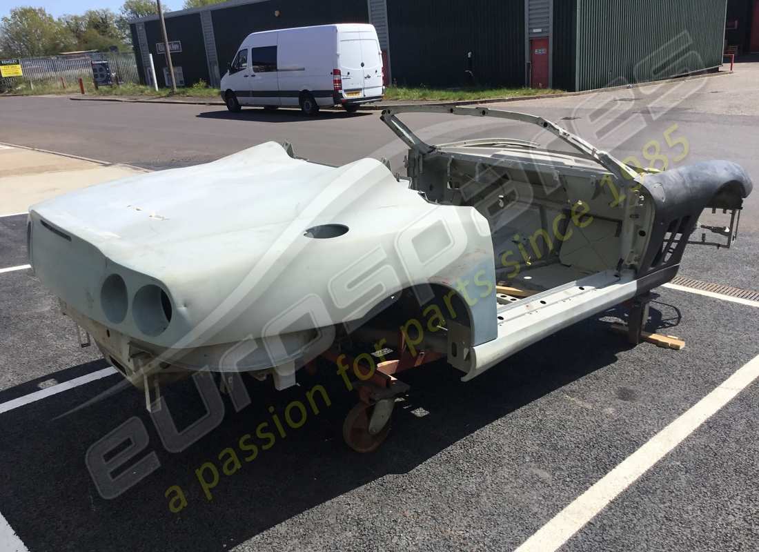 nuova carrozzeria e pannelli barchetta eurospares ferrari 550. numero parte eap1227196 (4)