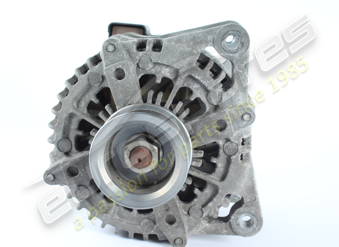 usato lamborghini alternatore 140-210a denso. numero parte 06e903024t (2)