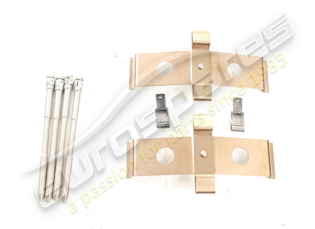 nuovo maserati set pastiglie posteriori. numero parte 673010324 (3)