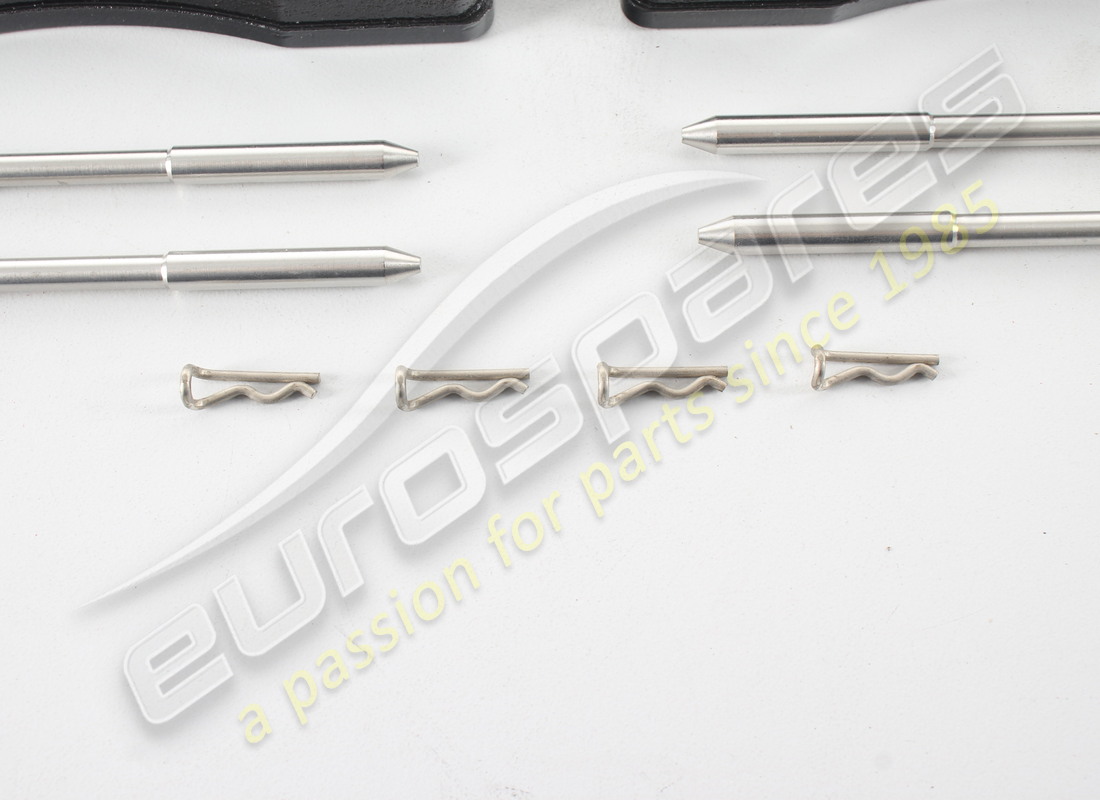 nuovo ferrari set posteriore in carbonio ceramico pastiglie dei freni. numero parte 70002017 (2)