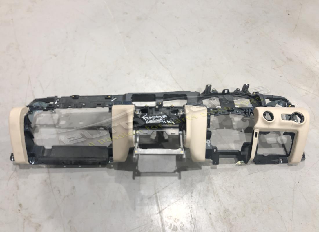 Maserati CRUSCOTTO COMPLETO RHD NERO-SABBIA USATO. NUMERO PARTE 673002636 (1)