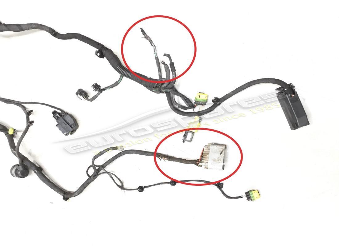 CAVO POSTERIORE Ferrari USATO. NUMERO PARTE 320825 (1)
