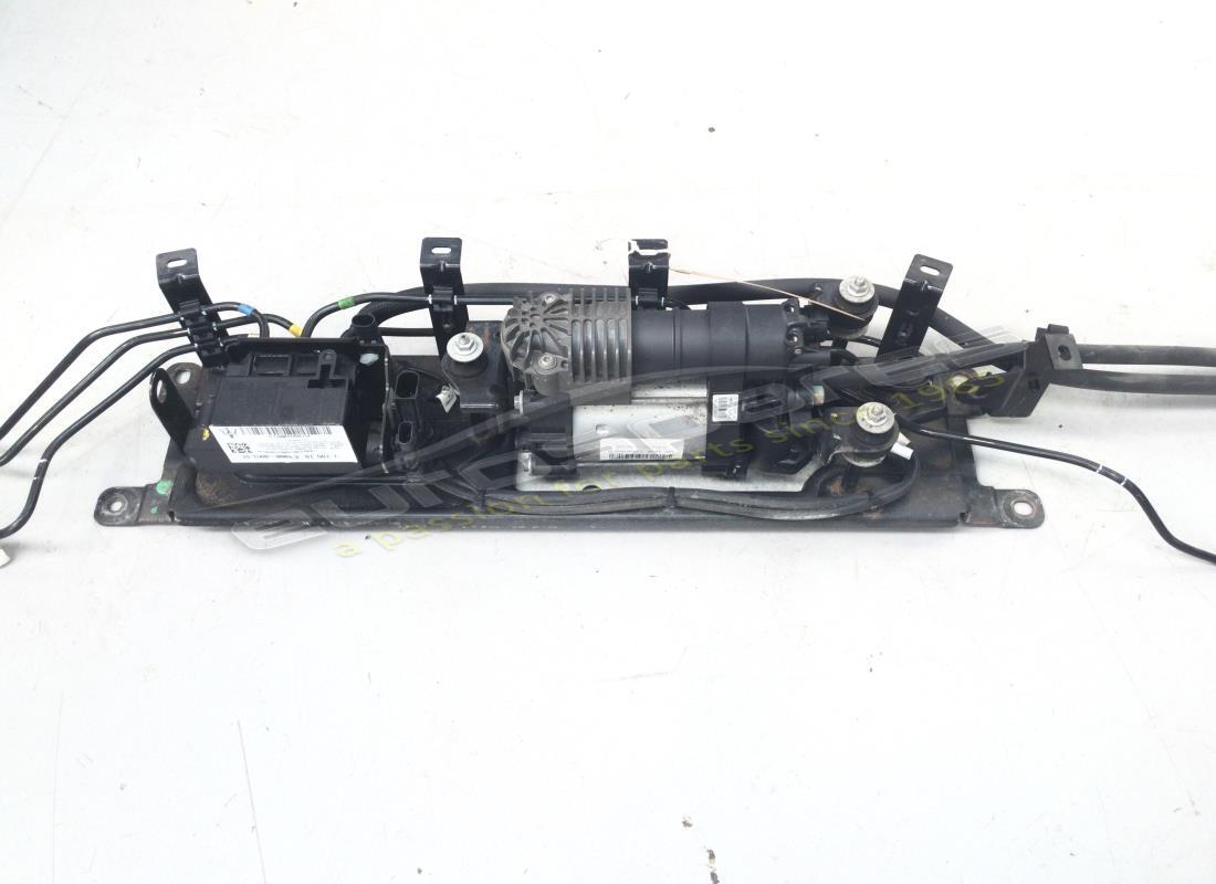 GRUPPO UNITÀ COMPRESSORE USATO Maserati. NUMERO PARTE 670039247 (1)