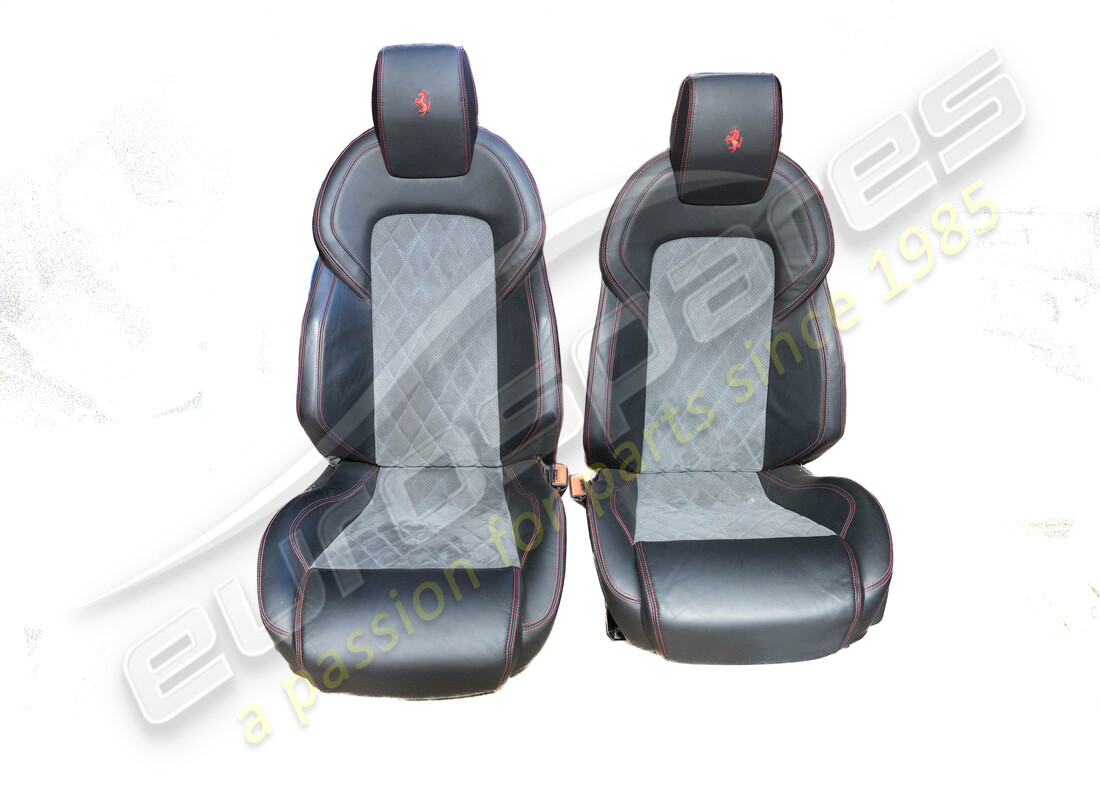 interni completi usati ferrari (rhd). numero parte 838420000 (2)