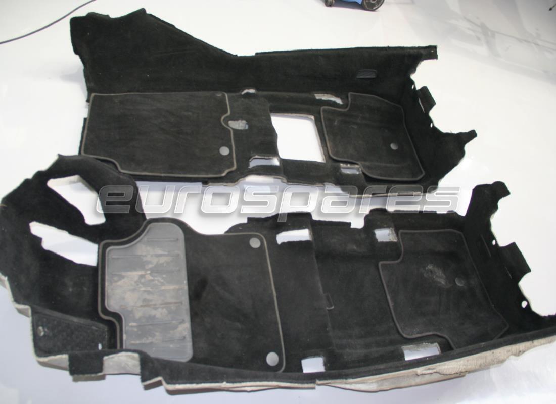 set completo di tappetini ferrari usati in nero. numero parte 83331950 (1)