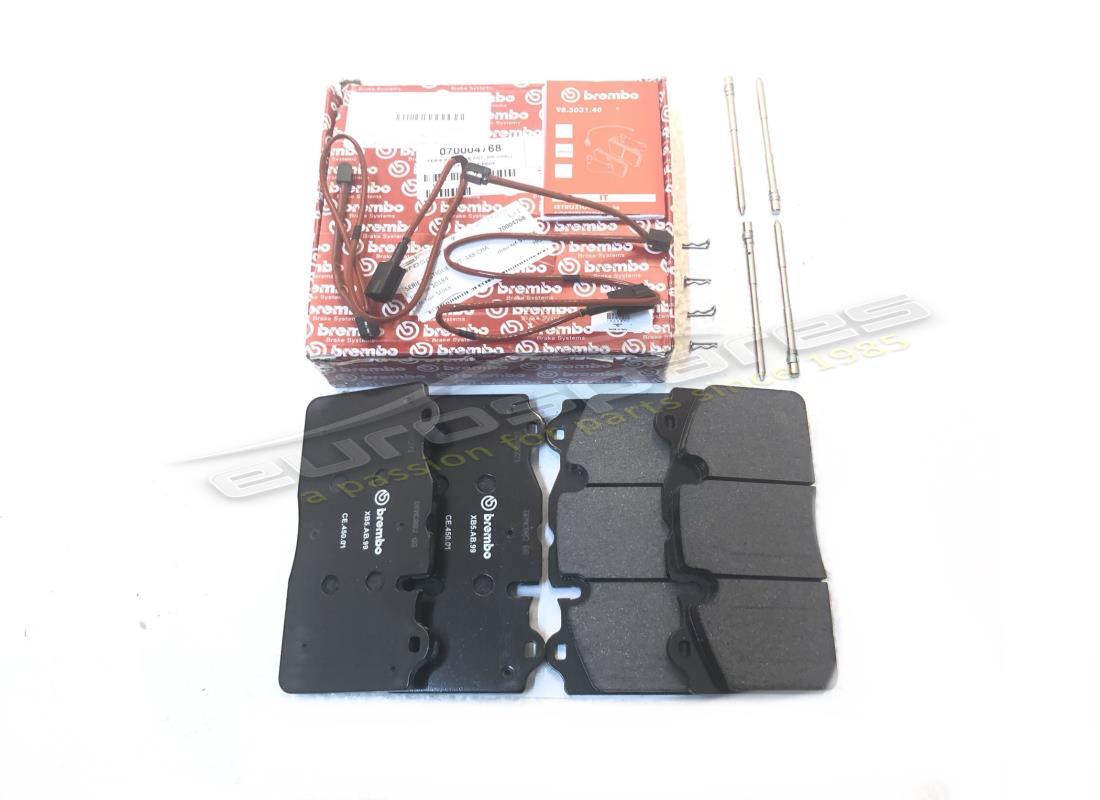 nuovo ferrari set anteriore in carbonio ceramico pastiglie dei freni. numero parte 70004768 (1)