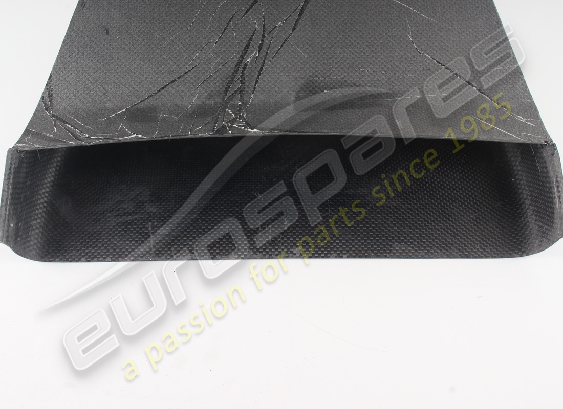 nuovo ferrari aspirazione aria per radiatore olio. codice articolo 65985200 (3)