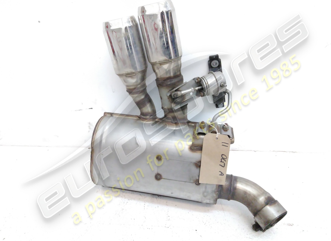 Maserati SILENZIATORE POSTERIORE SX USATO. NUMERO PARTE 204480 (1)