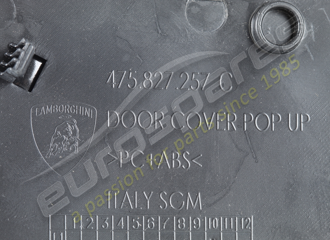 NUOVO LAMBORGHINI COPERCHIO POP UP SX. NUMERO PARTE 475827257C (3) nuovo lamborghini coperchio pop up sx. numero parte 475827257c (3)