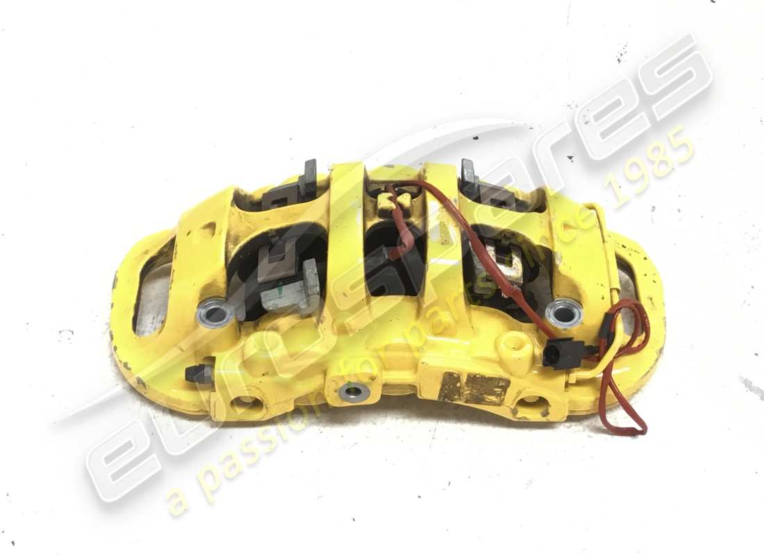 pinza anteriore destra ferrari usata con pastiglie. numero parte 328377 (2)