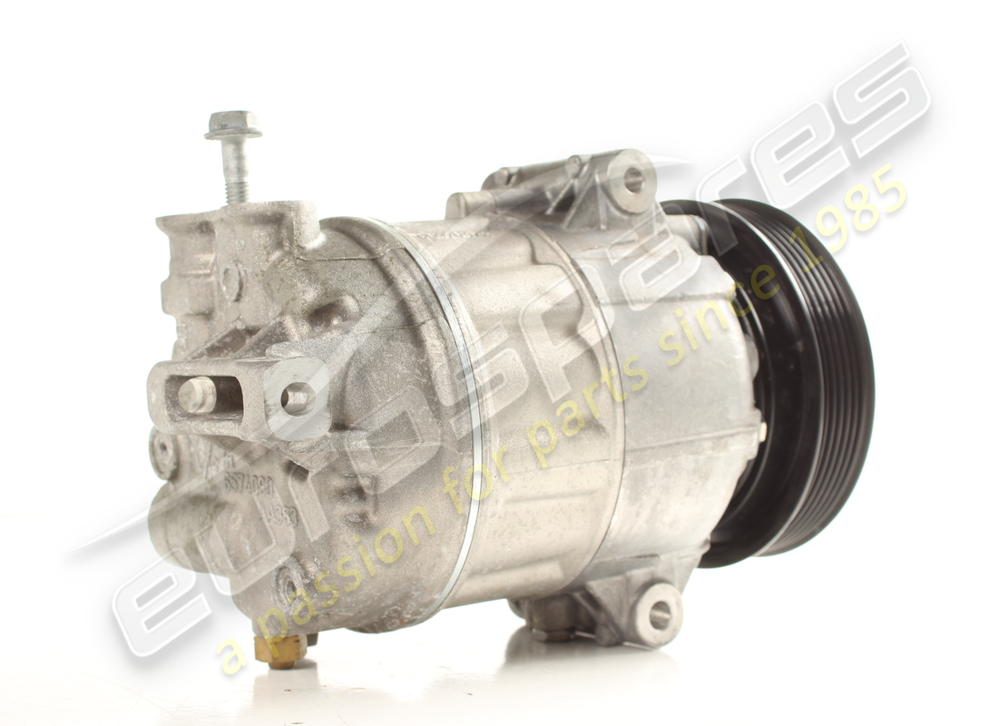 compressore dell'aria condizionata ferrari usato. numero parte 333331 (2)
