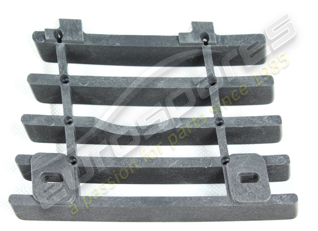 nuovo maserati griglia gancio anteriore 4p90. numero parte 376300348 (2)