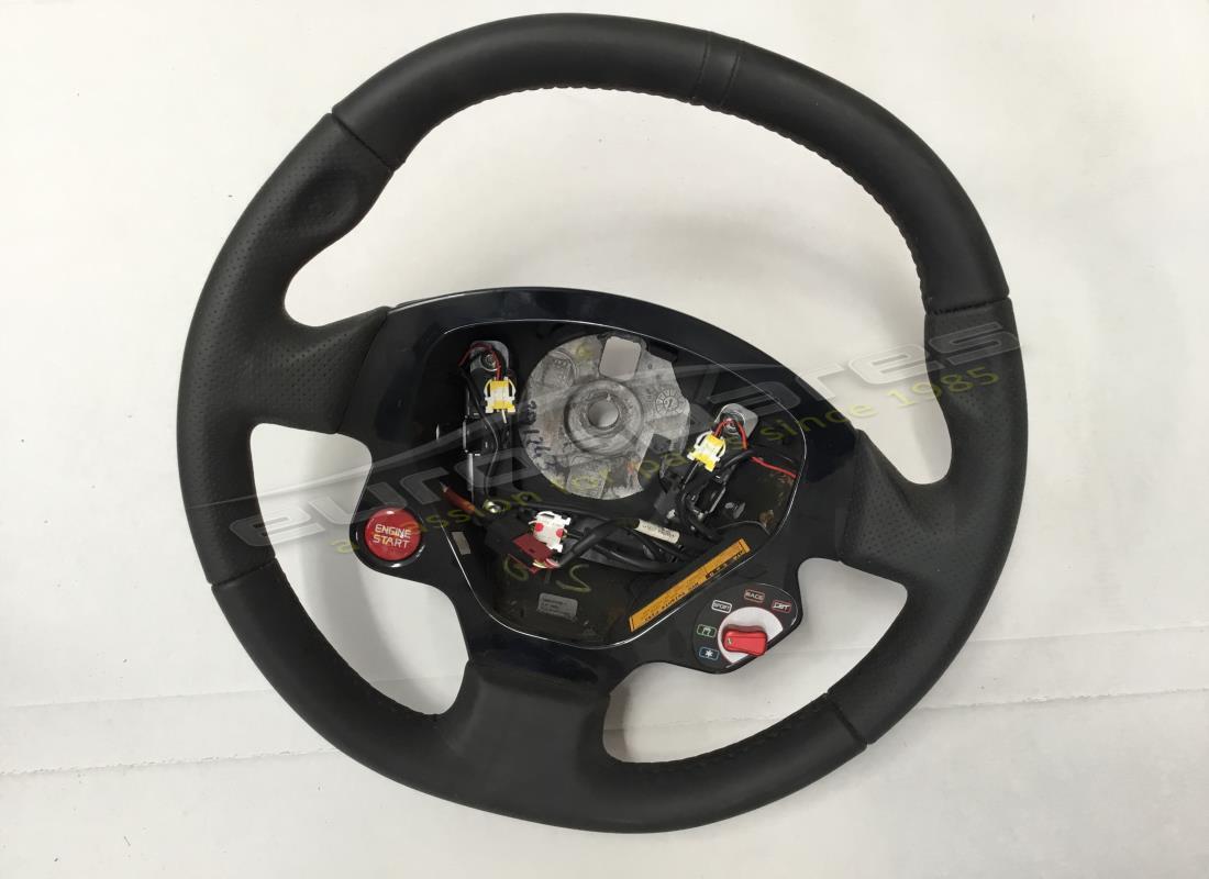 CAVALLETTO PER VOLANTE USATO Ferrari - P.NERO . NUMERO PARTE 69840800 (1)