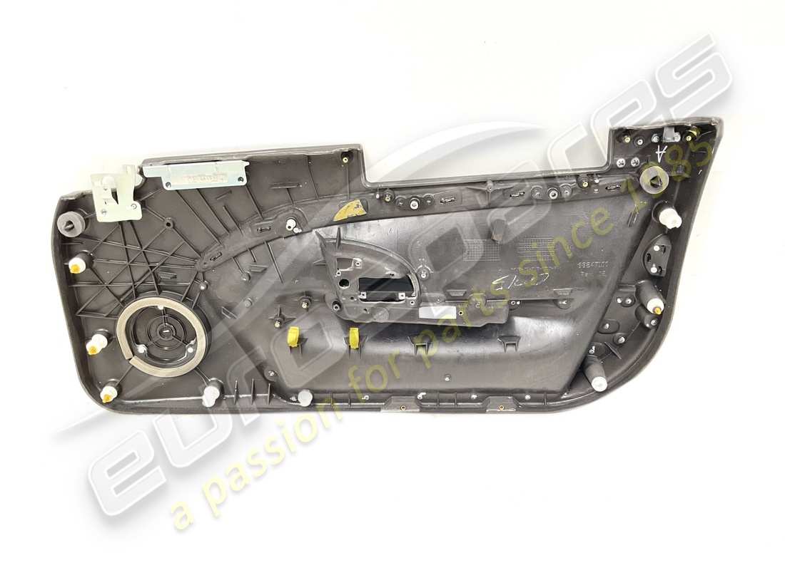 usato maserati pannello porta sx completo. numero parte 981601900 (2)