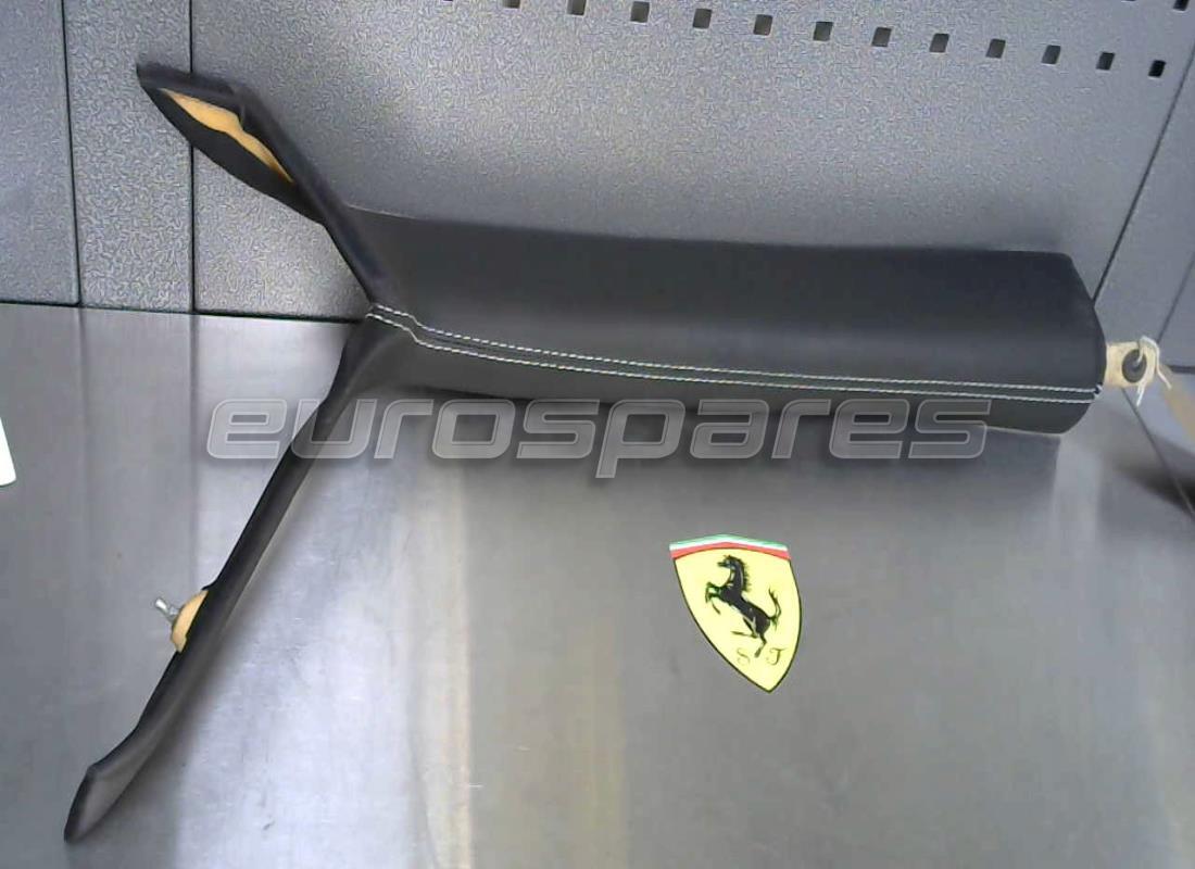 USATO Ferrari RIVESTIMENTO PILASTRO PARABREZZA DX. NUMERO PARTE 807047.. (1)