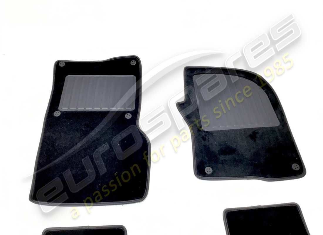 nuovo (altro) maserati set di tappetini per auto con estintore manuale rhd numero parte 381510040 (2)
