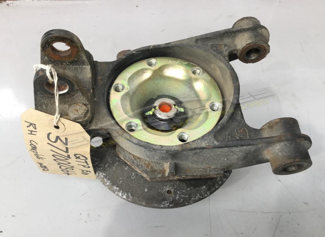 USATO Maserati PORTA MOZZO POSTERIORE DESTRO COMPLETO. NUMERO PARTE 377000364 (1)