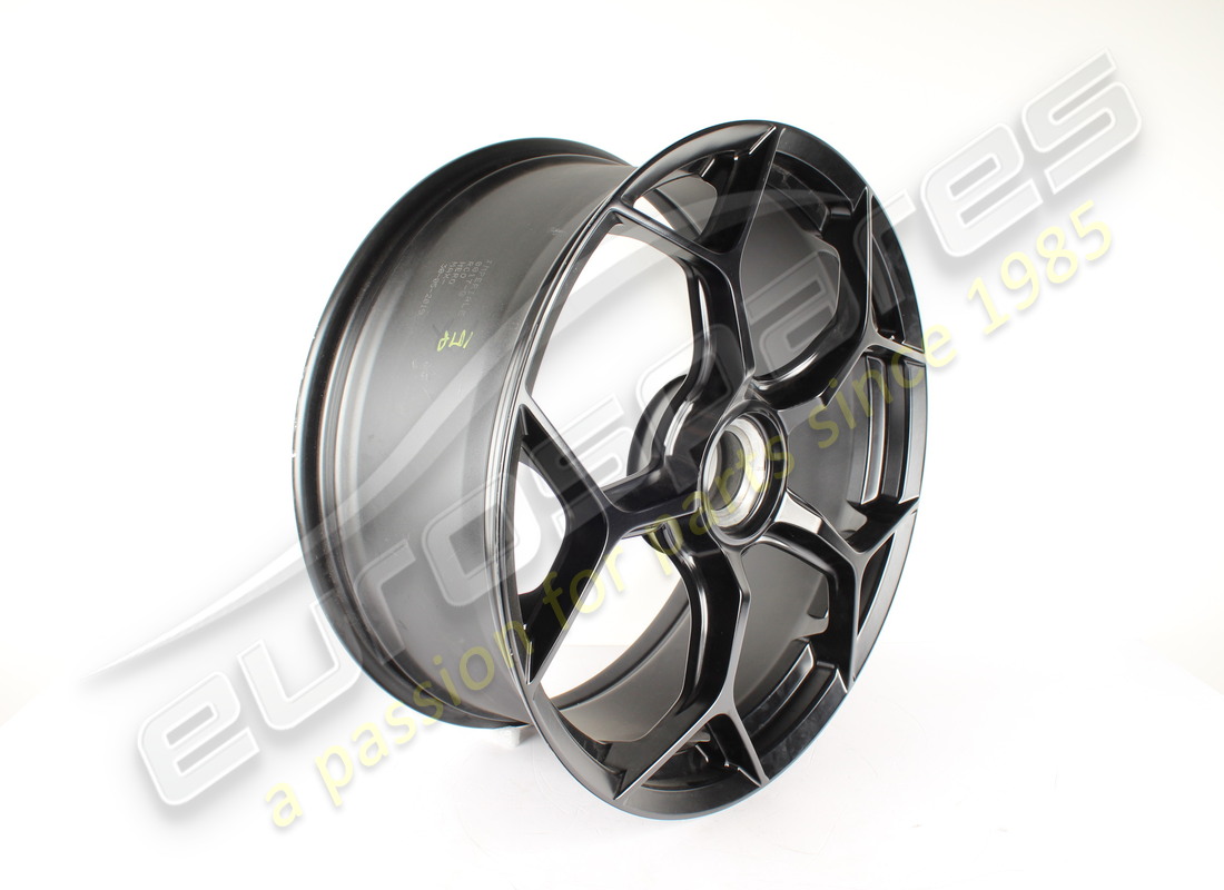 ruota anteriore lamborghini ricondizionata. numero parte 4t0601017at (2)