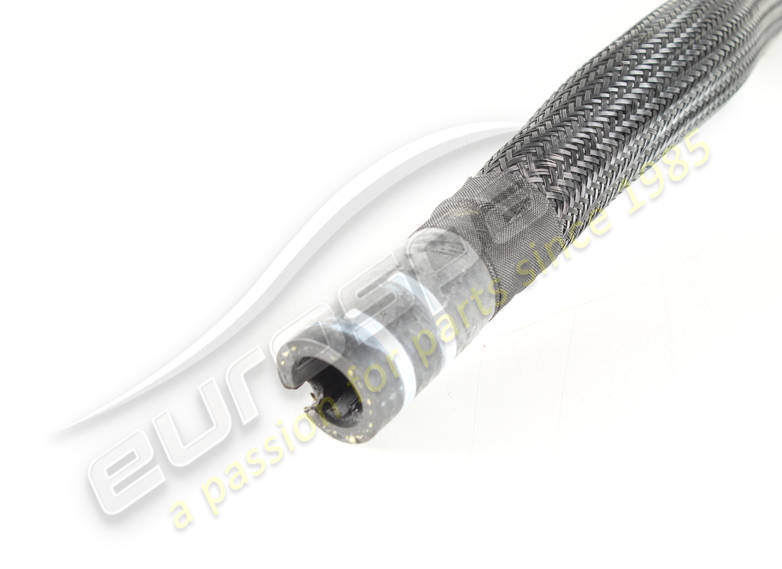 NUOVO MASERATI TUBO DI EROGAZIONE DELL'ACQUA DALLA POMPA. NUMERO PARTE 670006387 (3) nuovo maserati tubo di erogazione dell'acqua dalla pompa. numero parte 670006387 (3)