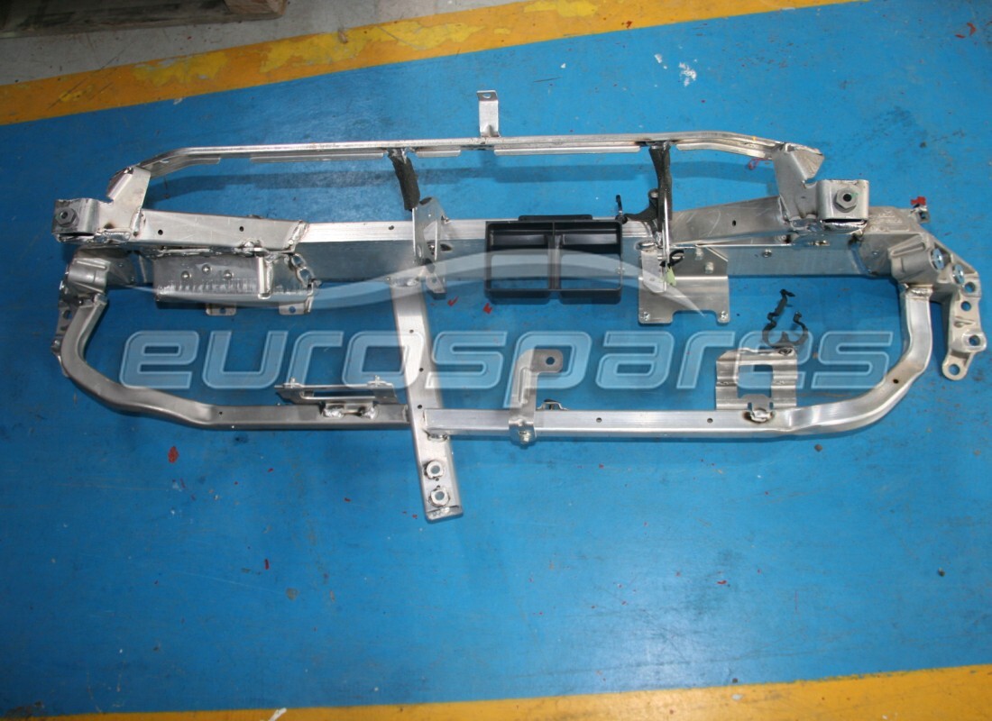 USATO Ferrari TRAVERSA COMPLESSIVA . NUMERO PARTE 82761000 (1)
