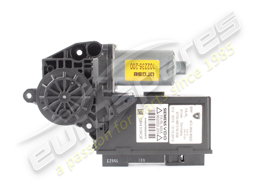 MOTORE DEL TERGICRISTALLO LAMBORGHINI USATO NUMERO PARTE DX 402959802D (1) motore del tergicristallo lamborghini usato numero parte dx 402959802d (1)