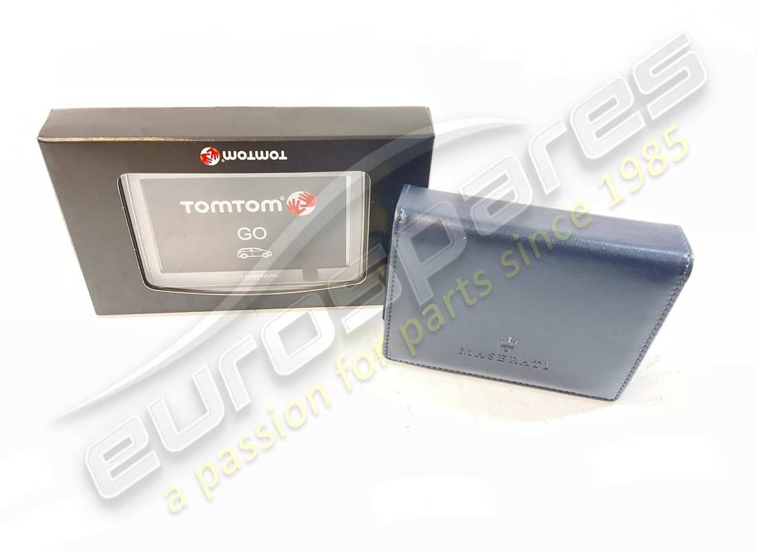 nuova maserati edizione limitata gps tom tom. numero parte 920002056 (2)