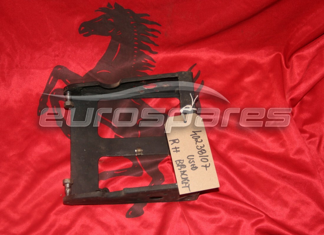 PANNELLO DI MONTAGGIO DELLA LAMPADA FRONTALE DESTRA USATO Ferrari . NUMERO PARTE 40238107 (1)