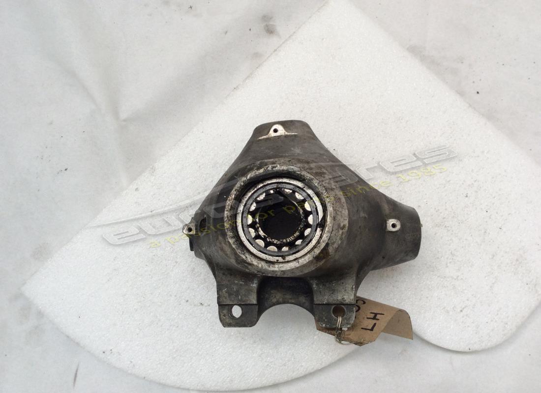 supporto mozzo anteriore sinistro lamborghini usato. numero parte 005112846 (1)