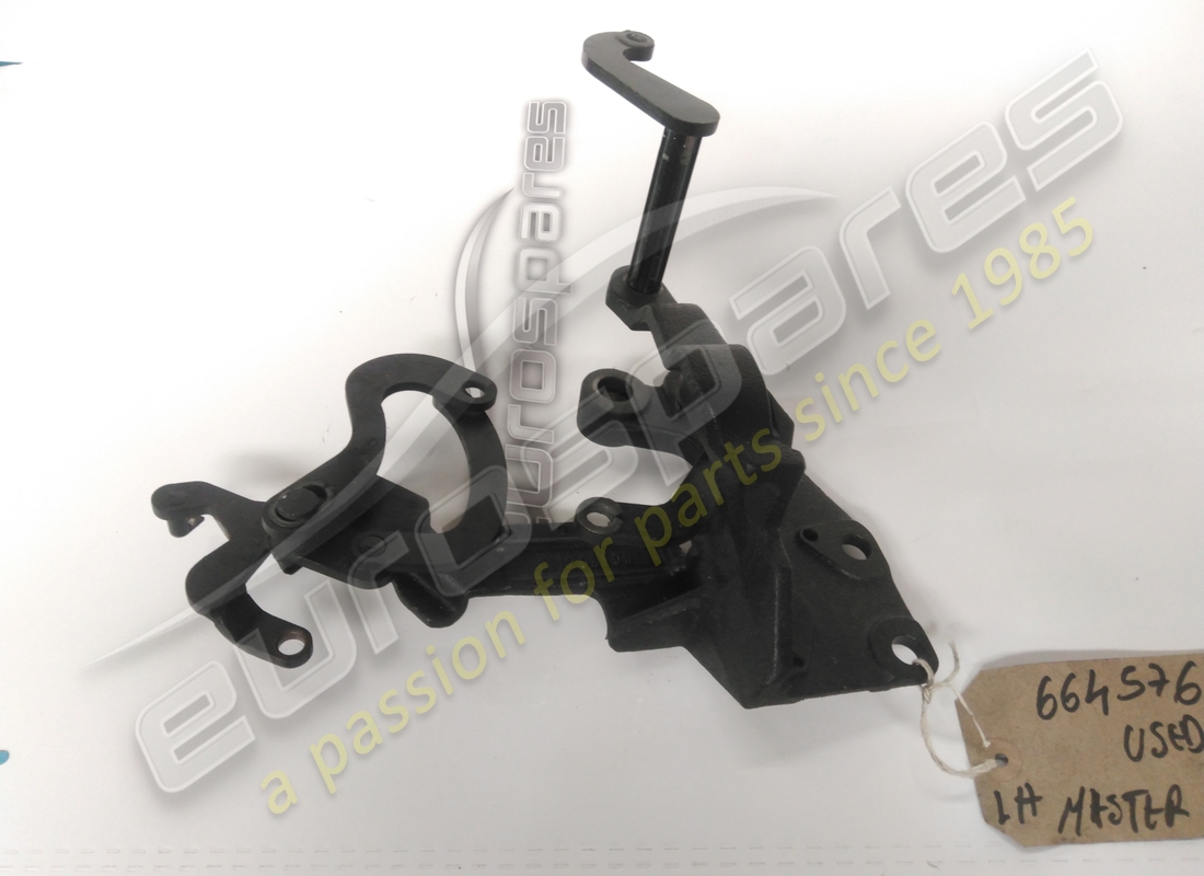 usato ferrari supporto master lh. numero parte 66457600 (2)