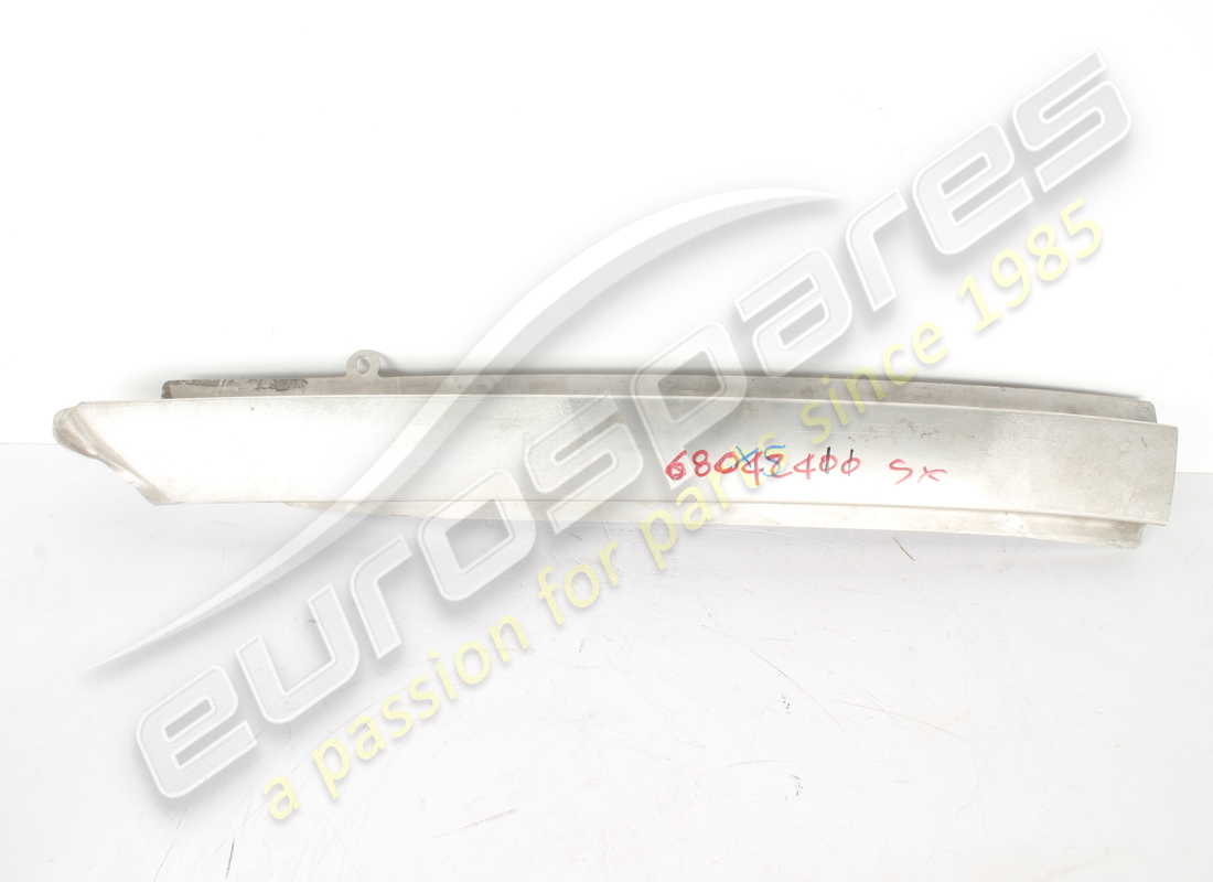 nuovo ferrari scudo pilastro sx. numero parte 68042411 (1)