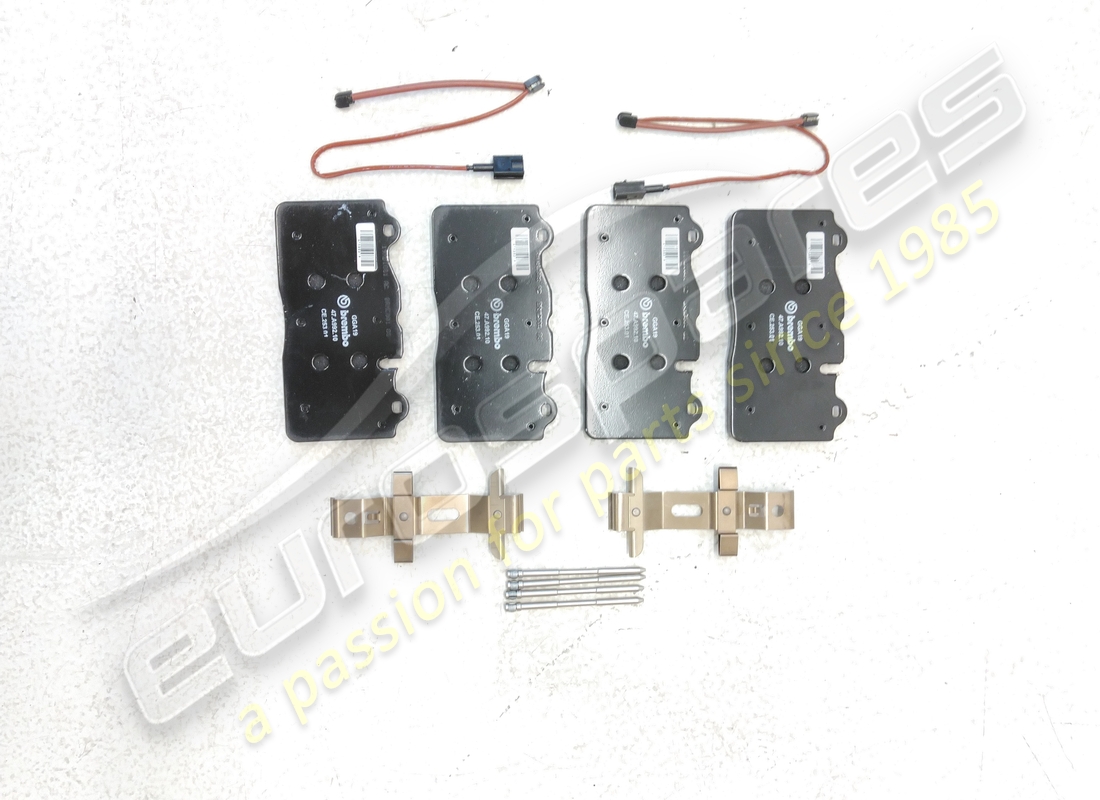 nuovo ferrari set di pastiglie anteriori con molla. numero parte 70001840 (1)