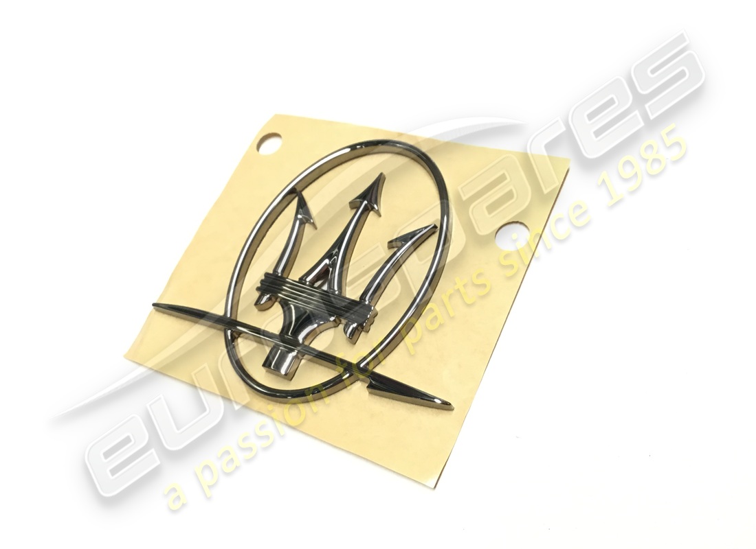 nuovo maserati logo lato dx. numero parte 670106033 (1)