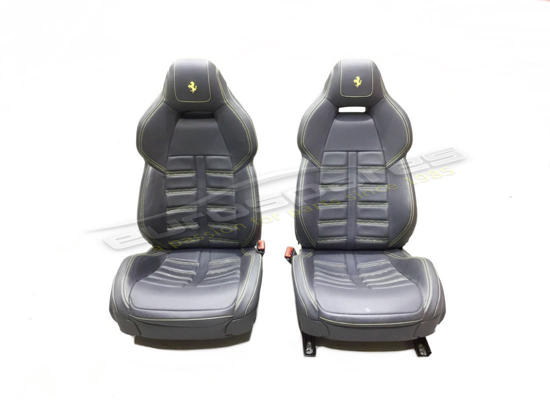 USATO Ferrari COPPIA DI SEDILI ELETTRICI STILE DAYTONA. NUMERO PARTE 85039000PAIR (1)