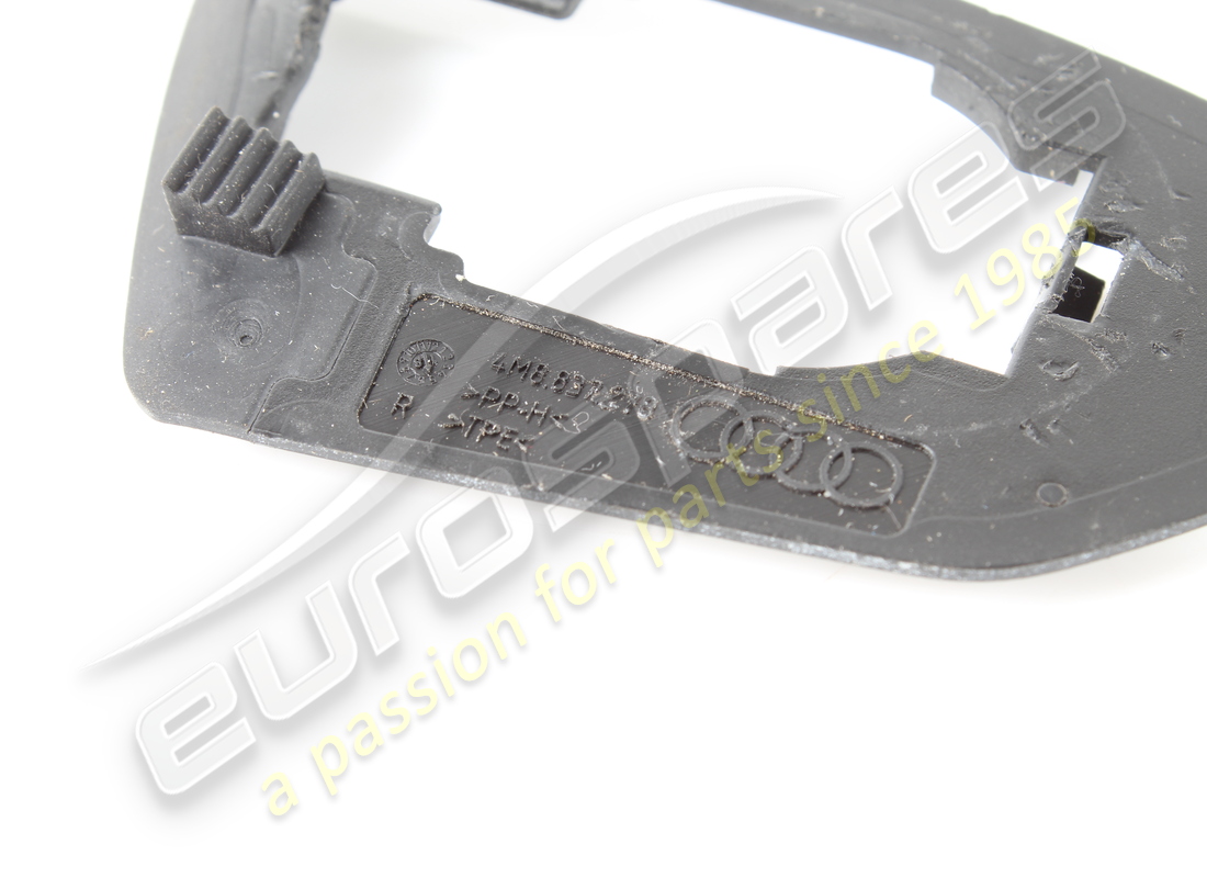 usato lamborghini supporto posteriore. numero parte 4m8837278 (2)