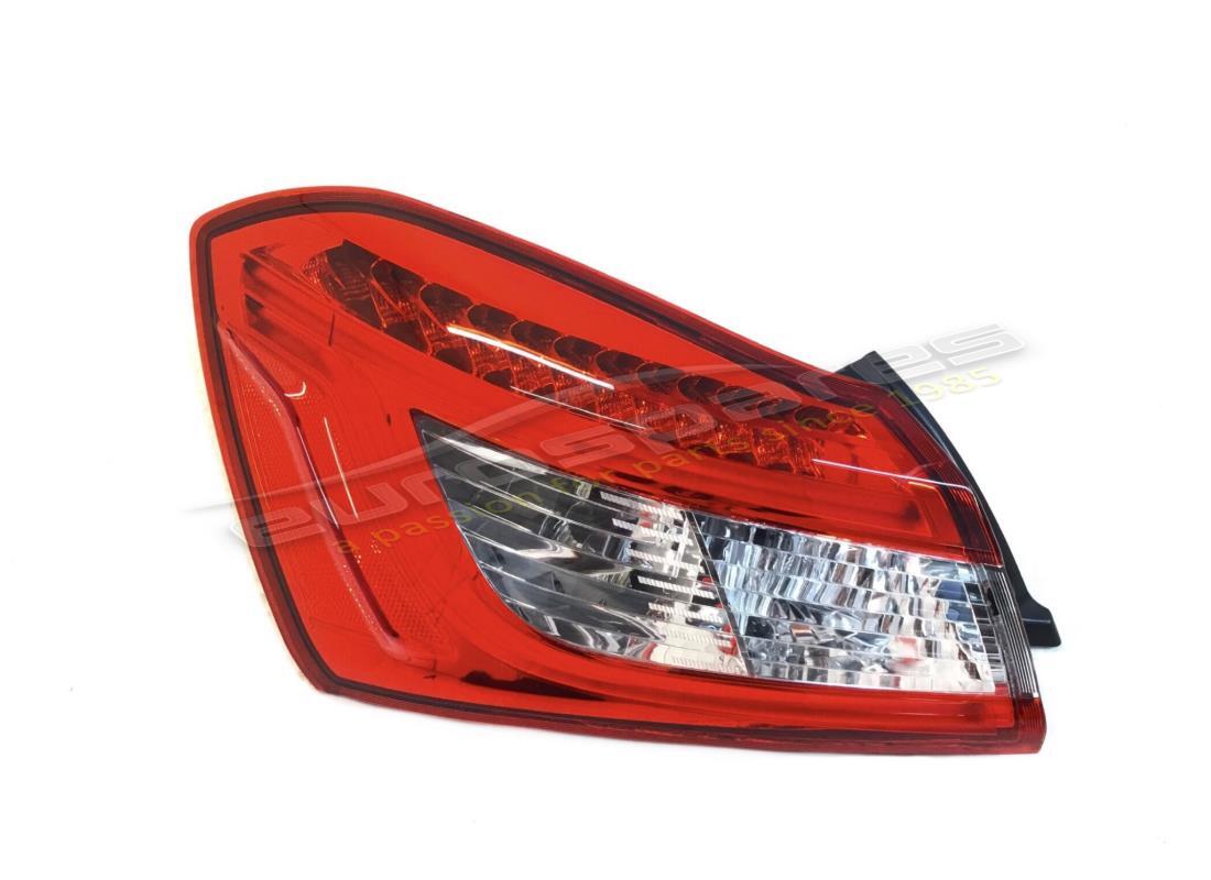 NUOVO Maserati FANALE POSTERIORE SX LATO FISSO . NUMERO PARTE 670107150 (1)