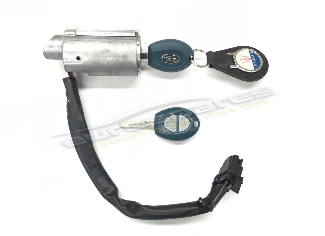 INTERRUTTORE PORTA BICCHIERE DI ACCENSIONE Maserati USATO. NUMERO PARTE 82484559 (1)