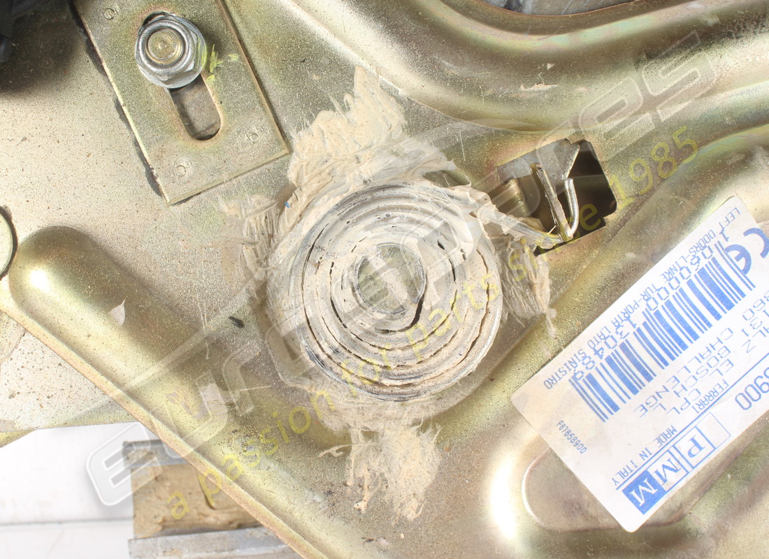 usato ferrari dispositivo alzacristallo sx. numero parte 67658900 (3)