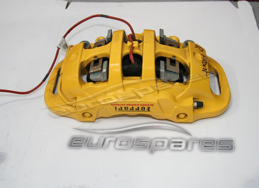 PINZA ANTERIORE DESTRA Ferrari USATA CON PASTIGLIE. NUMERO PARTE 328377 (1)